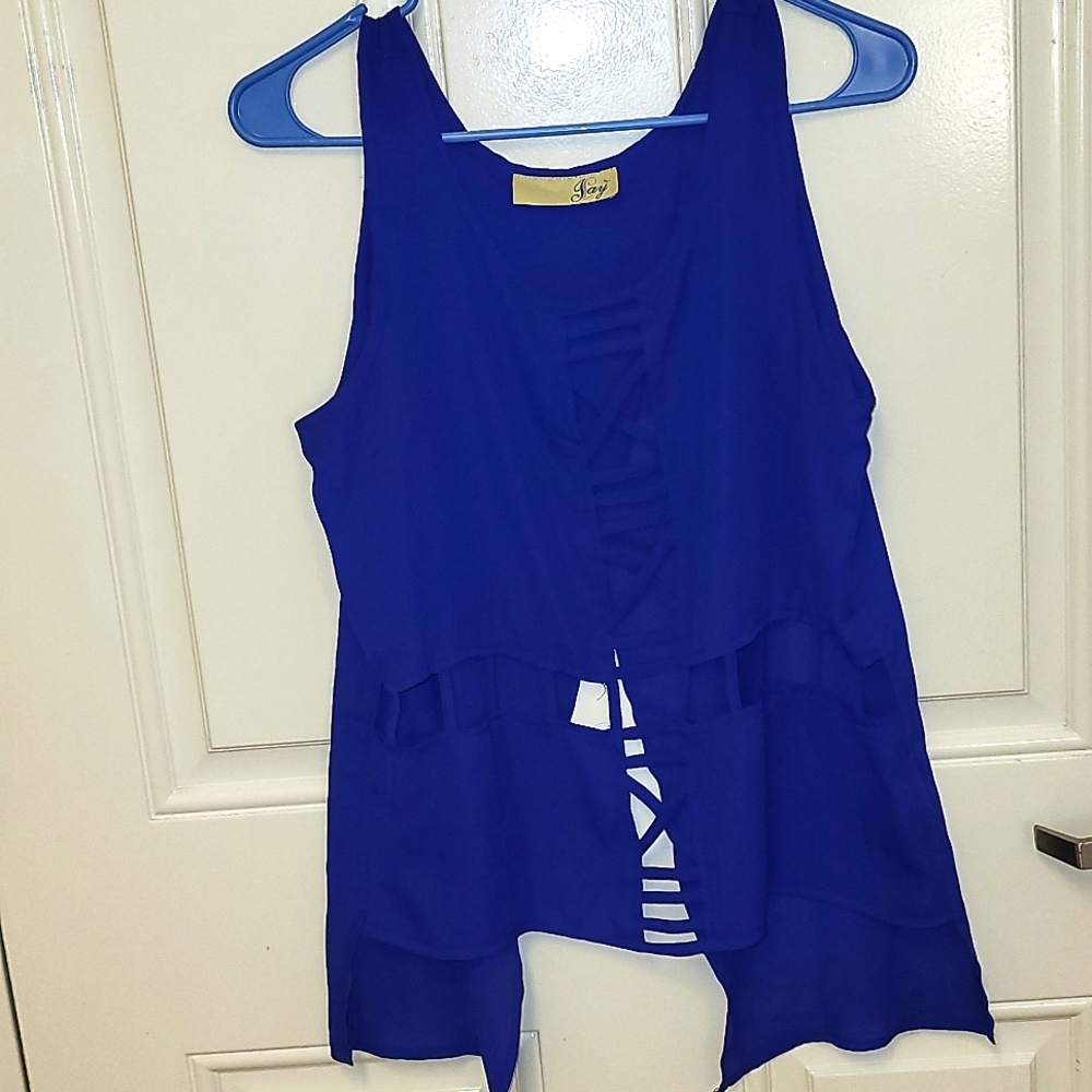 Size: M Jay Blouse / Tank Top